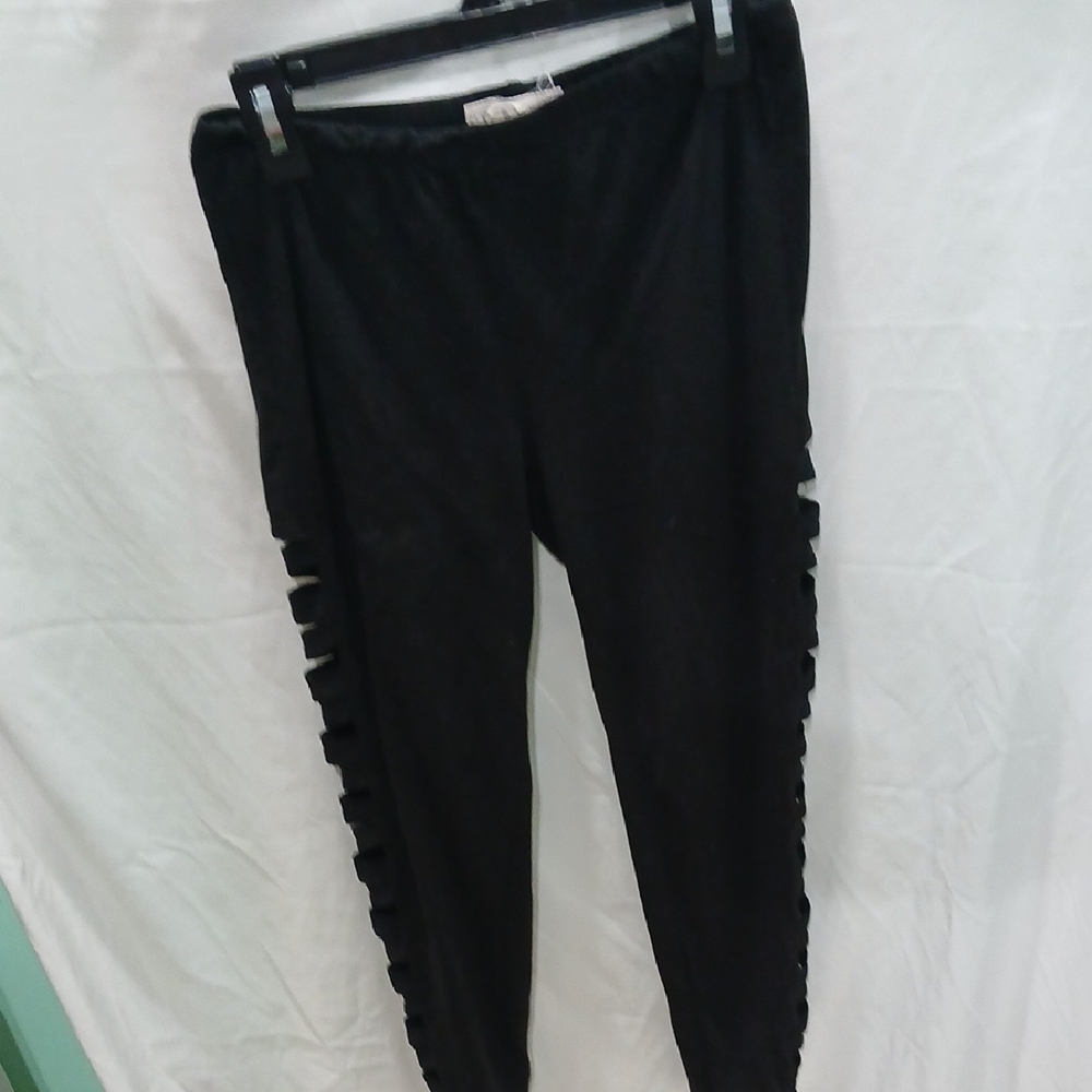 Black Ruffled Pants - Picture 2 of 4